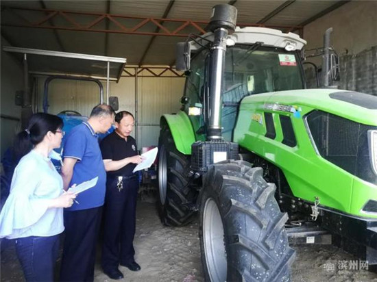 惠农政策的“大礼包”送出了农业效益,农民收入逐步增加