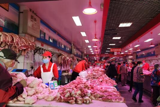 猪肉价格进入下跌通道，比2月份每公斤最高价低6.5元
