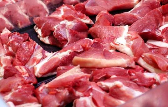 海南:“两兄弟”价格持续升温。促销猪肉受到海口市民的青睐
