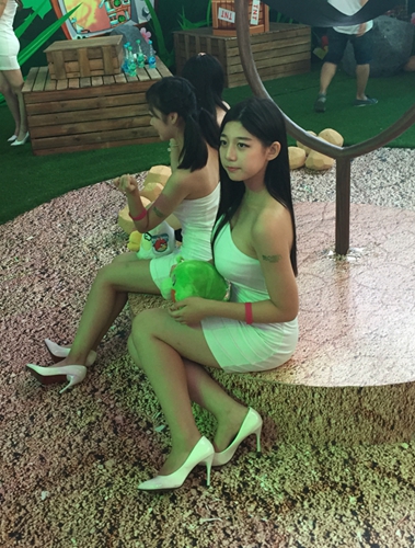 2015ChinaJoy最美女孩之昆仑游戏展 清新甜美气质范~