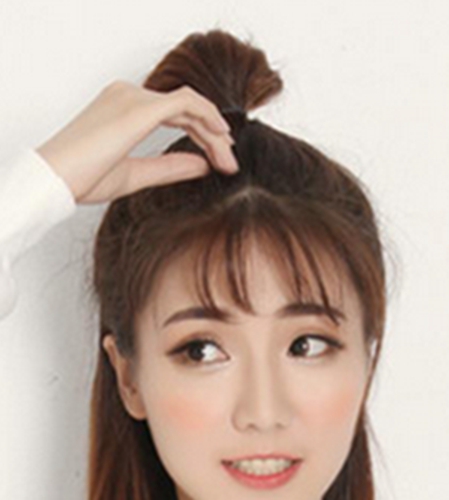 试问流行短发哪款好 蘑菇头独领时尚风骚