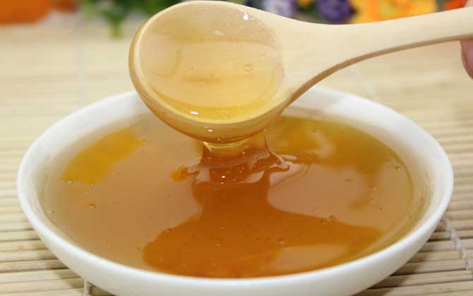 晚上喝蜂蜜水怎么样？