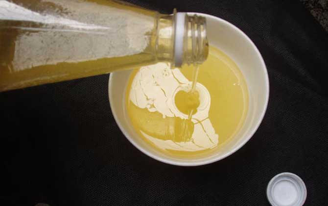 柠檬蜂蜜面膜的功效及简单方法
