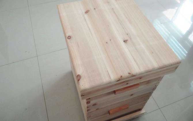一个标准的杉木蜂窝70块钱贵吗？