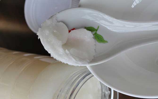 雪莲蜂蜜和普通蜂蜜有什么区别？