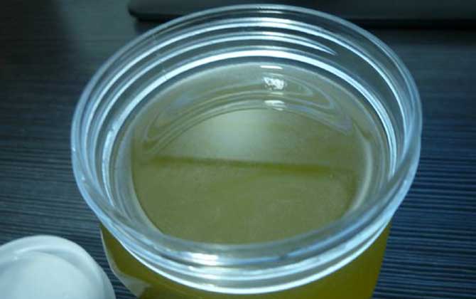 如何正确的用蜂蜜水冲洗？一定要控制好温度，60℃以上不要用水冲洗！