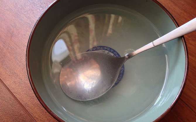 蜂蜜洗脸祛痘吗？