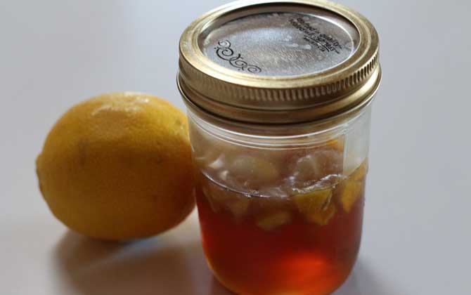 柠檬蜂蜜水有什么作用？喝柠檬蜂蜜水往往脱不了这五个好处！