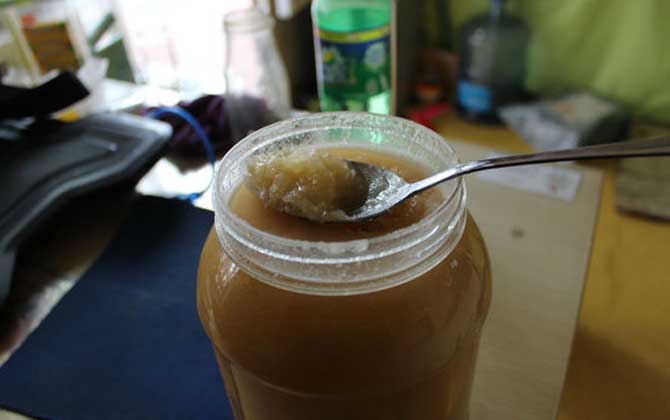 牛奶加蜂蜜有哪些禁忌？不建议喝空肚，更不建议长期喝太多！
