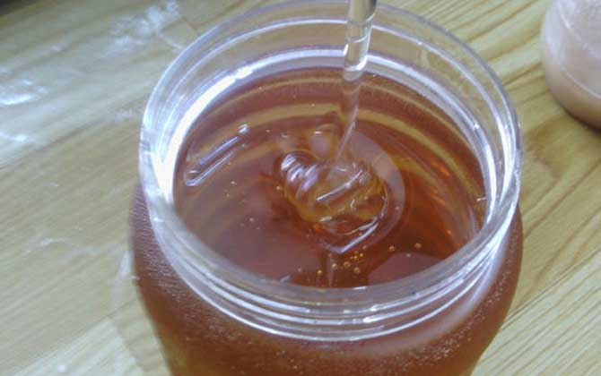 蜂蜜和白糖会怎么混合？