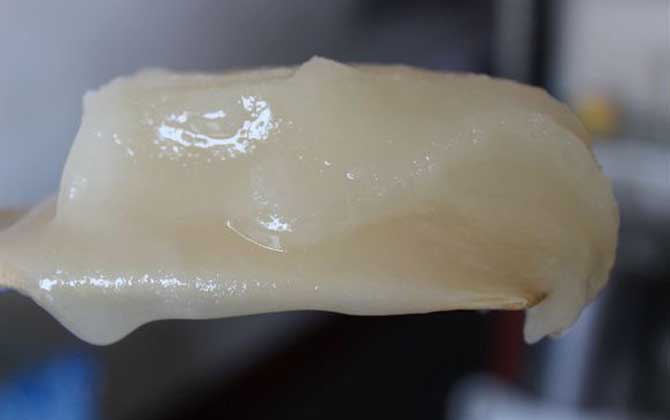 蜂蜜2年了还能喝吗？过期蜂蜜不代表变质，只要不变质就可以喝！